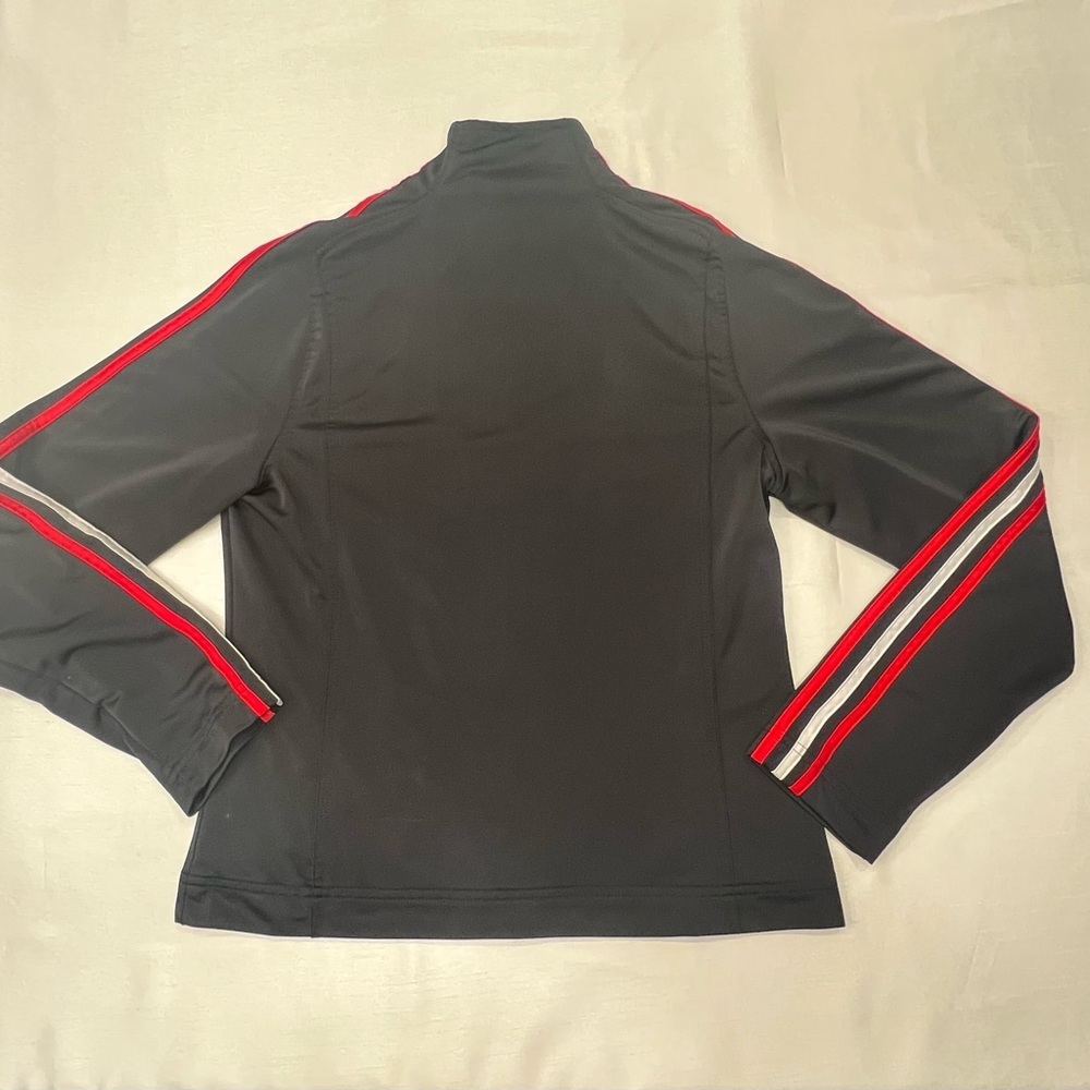 Women's black Adidas jacket with full zip and side pockets. - Picture 4 of 10